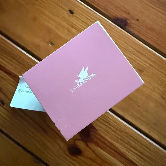 Exciting Macaron Labubu - Picture 6 of 7